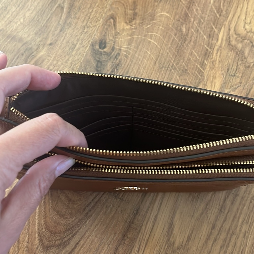 COACH Double Zip Large Wallet/Wristlet (FINAL SALE) - Picture 4 of 6